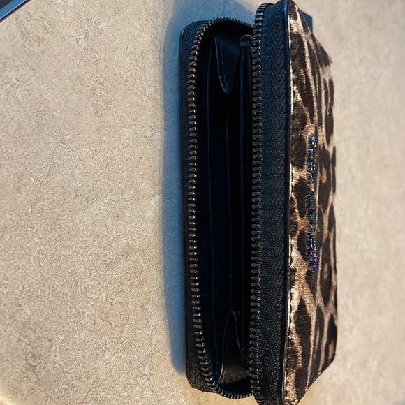 MICHAEL MICHAEL KORS Small Leopard Print Calf Hair Wallet - Picture 7 of 8